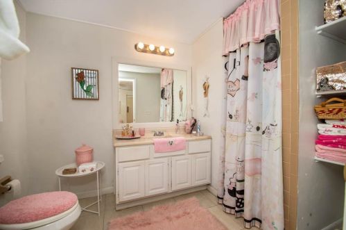 3335 Devonshire Dr, Tarpon Springs FL 34691-1206 exterior