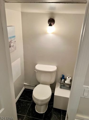 16 Haines Dr, Bloomfield NJ  07003-2906 exterior