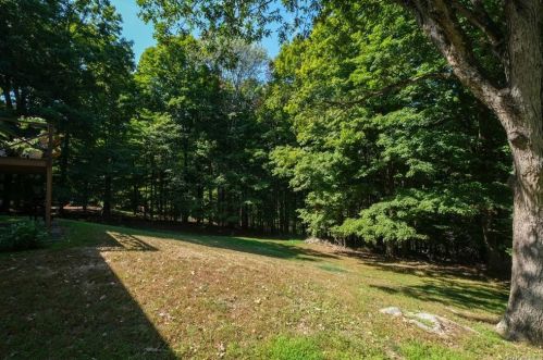 79 Mountain View Rd, Tompkins Corners NY  10579-2019 exterior