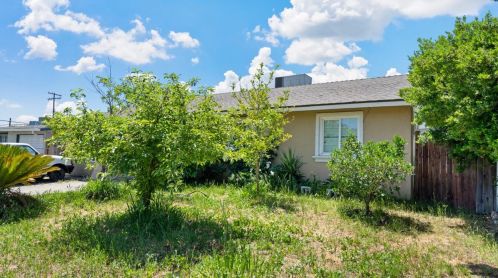 6609 Stoneman Dr, North Highlands, CA 95660-3726