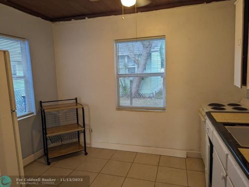 602 Texas Ct, Fort Pierce FL  34950-4032 exterior