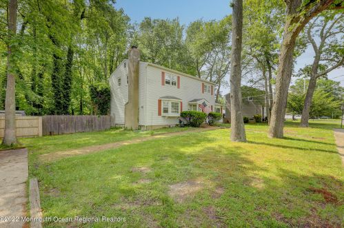 2001 Logan Rd, Tinton Falls, NJ 07712-4026