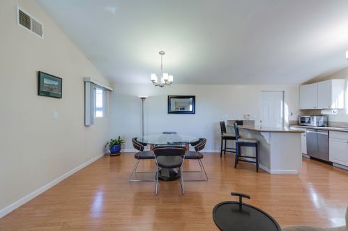 2590 Harcourt Dr, San Diego, CA 92123-3610