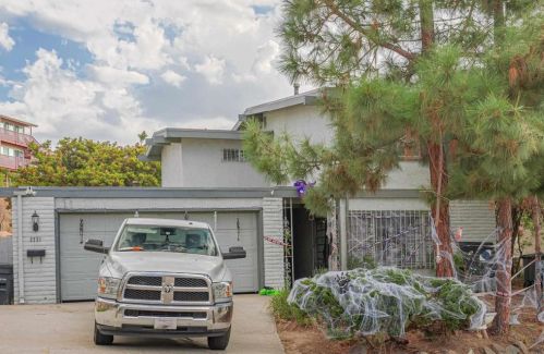 3731 Nereis Dr, La Mesa, CA 91941-8069