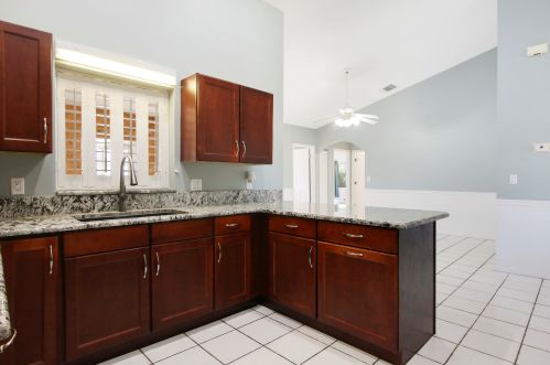 310 Rosewood Dr, Fort Pierce FL  34947-3424 exterior