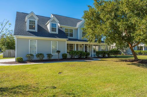 1067 Black Rush Cir, Mount Pleasant SC  29466-8082 exterior