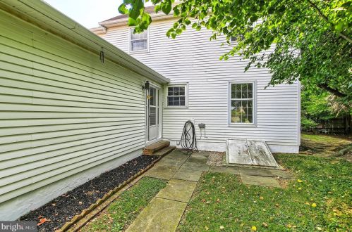 822 Broadway, Hanover PA  17331-2015 exterior