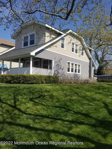 901 Sunset Ave, Tinton Falls, NJ 07712-5031