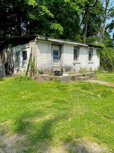 26 Lowland Hl, Stony Point, NY 10980-1906