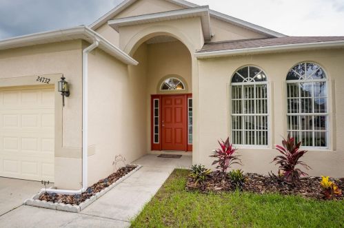 24732 Portofino Dr, Lutz FL  33559-7368 exterior