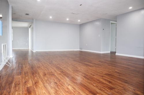 4107 Westwood Dr, Tarpon Springs FL  34691-1755 exterior