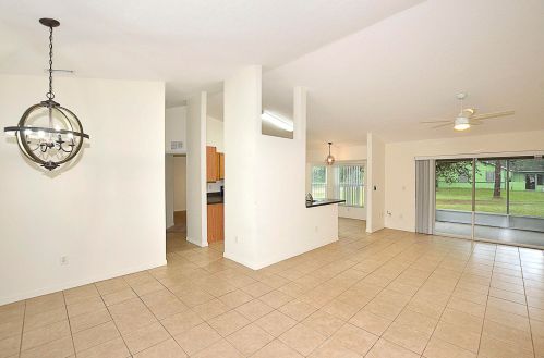 7715 95th Ct, Vero Beach FL  32967-3828 exterior