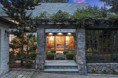 177 Soundview Ave, White Plains NY  10606-3825 exterior