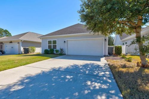 62 Nelly St, Freeport FL  32439-7615 exterior