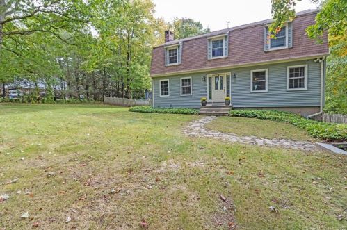 45 Victoria Dr, Colchester, CT 06415-2319