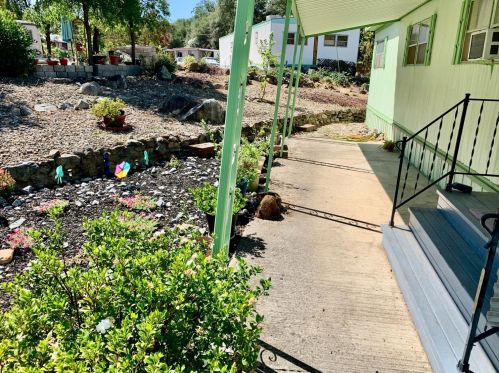 1605 Amy Dr, Newcastle CA  95658-9571 exterior