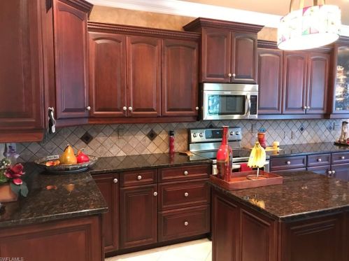 23157 Oakglen Ln, Bonita Springs, FL 34135-2010