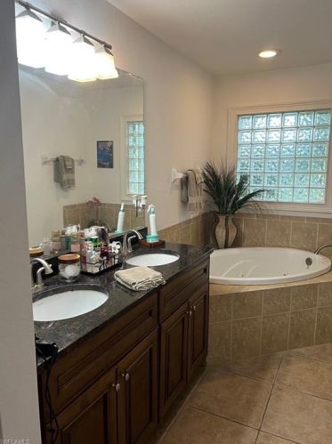 2100 4 St, Cape Coral FL  33909-1954 exterior