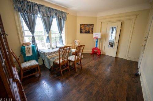 44 Chadwick Ave, Newark NJ 07108-1529 exterior