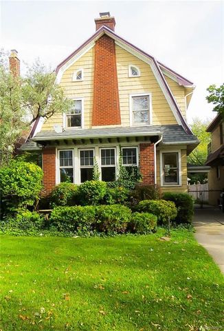 693 Colvin Blvd, Buffalo, NY 14217-2826
