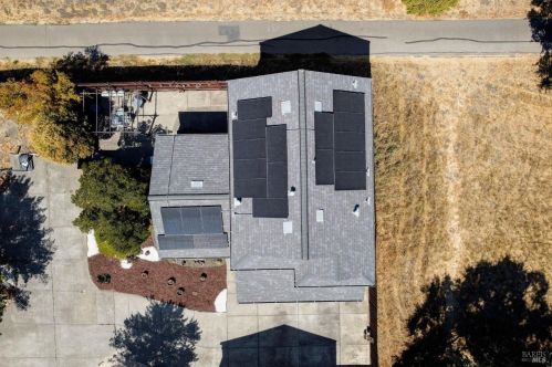 3881 Louis Krohn Dr, Santa Rosa CA  95407-2529 exterior