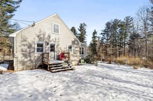 5 Beech Hill Dr, Londonderry, NH 03053-3810