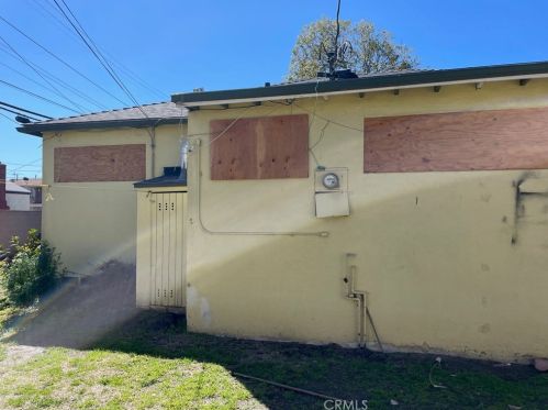 6165 Lincoln Ave, South Gate, CA 90280-8227