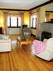 93 Everett Ave, Akron, OH 44302-1002