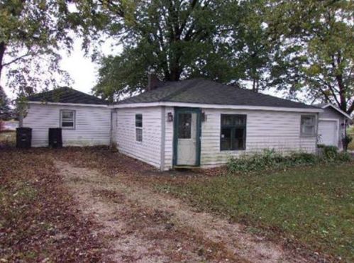227 Beloit St, Walworth, WI 53184-9639