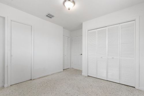 502 Congress Ave, West Palm Beach FL  33401-2904 exterior