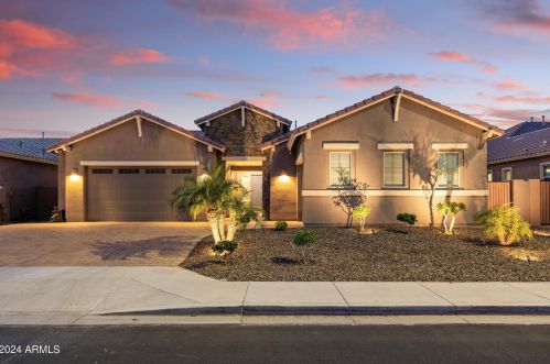 3240 Pinnacle Dr, Chandler, AZ 85286