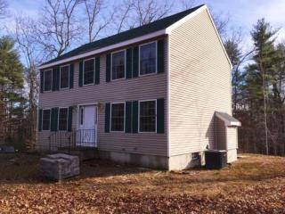 12 Shatagee Rd, Raymond, NH 03077-1902