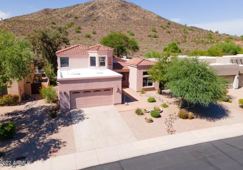 6348 Hill Ln, Glendale, AZ 85310-5718