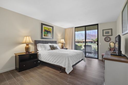 24 Palma Dr, Rancho Mirage CA  92270-3878 exterior