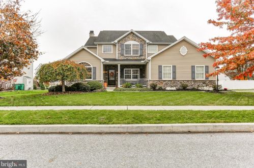 3914 Warleigh Way, Navy Sup Dpt, PA 17050-5012