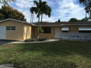 141 76th Ter, Hollywood FL  33024-6963 exterior