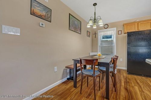 271 Kearney Ave, Pelican Island NJ  08751-1822 exterior