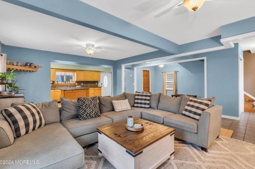 13 Parkhill St, Jackson Twp NJ  08527-3737 exterior