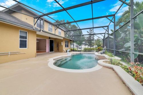 5208 Patricia Dr, Orlando FL 32819-7548 exterior