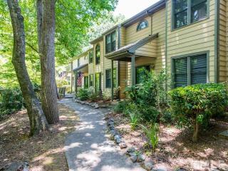 302 Broad Leaf Cir, Raleigh, NC 27613-3293