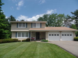 3613 James Dr, Endicott, NY 13760-1617