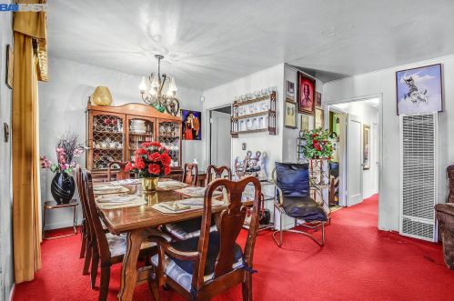 956 76, Oakland CA 94605-2808 exterior