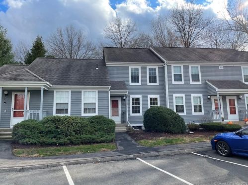 213 Oakland St, Manchester, CT 06042-8255