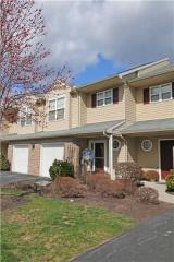 110 Cardinal Ln, Hummelstown PA  17036-8755 exterior