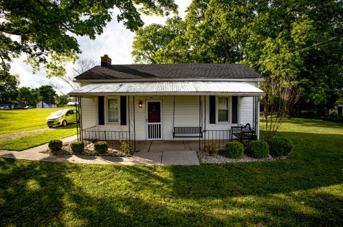 3067 3rd St, Petersburg, KY 41080-8734
