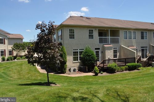 664 Greycliffe Ln, Prospectville PA  19002-1951 exterior