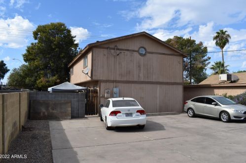 3833 28 St, Phoenix AZ 85016-6800 exterior