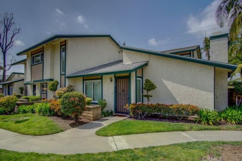 5533 Muir Dr, Buena Park, CA 90621-1393