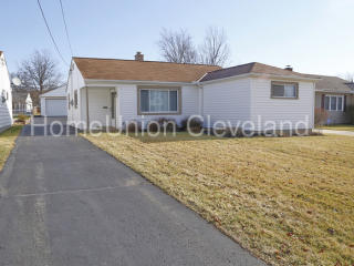 843 Northfield Rd, Cleveland OH  44146-3815 exterior