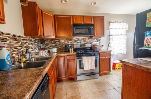 7735 20th Ave, Kenosha WI  53143-5816 exterior